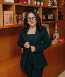 Dra. Eunides Almeida